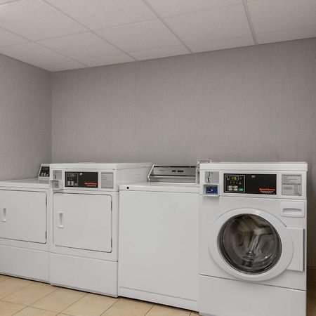 Hampton Inn & Suites Douglas Bagian luar foto