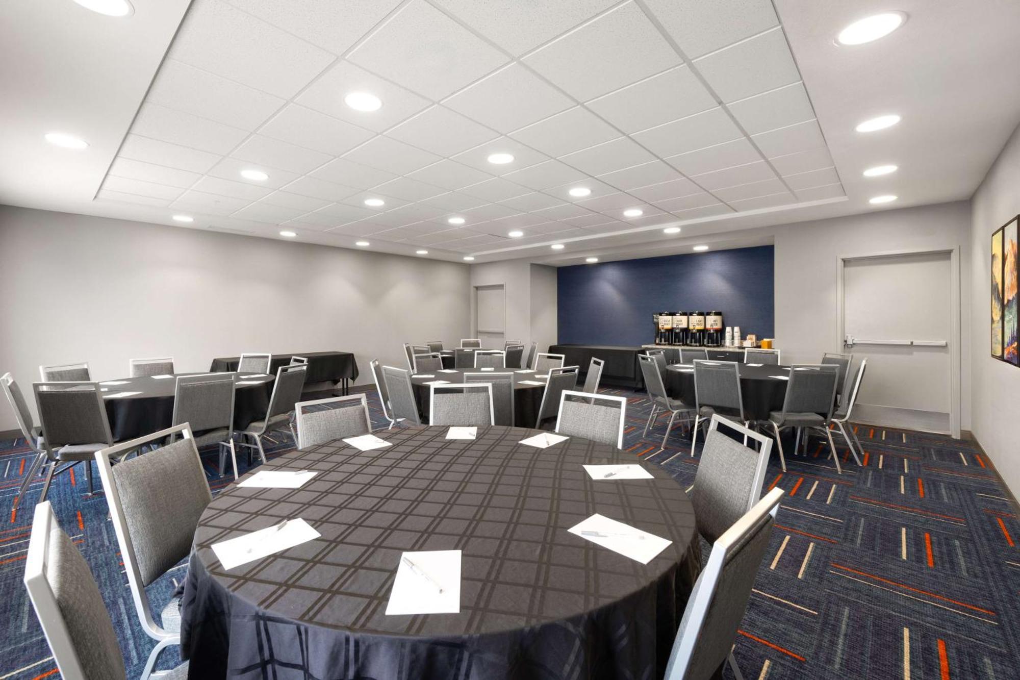 Hampton Inn & Suites Douglas Bagian luar foto
