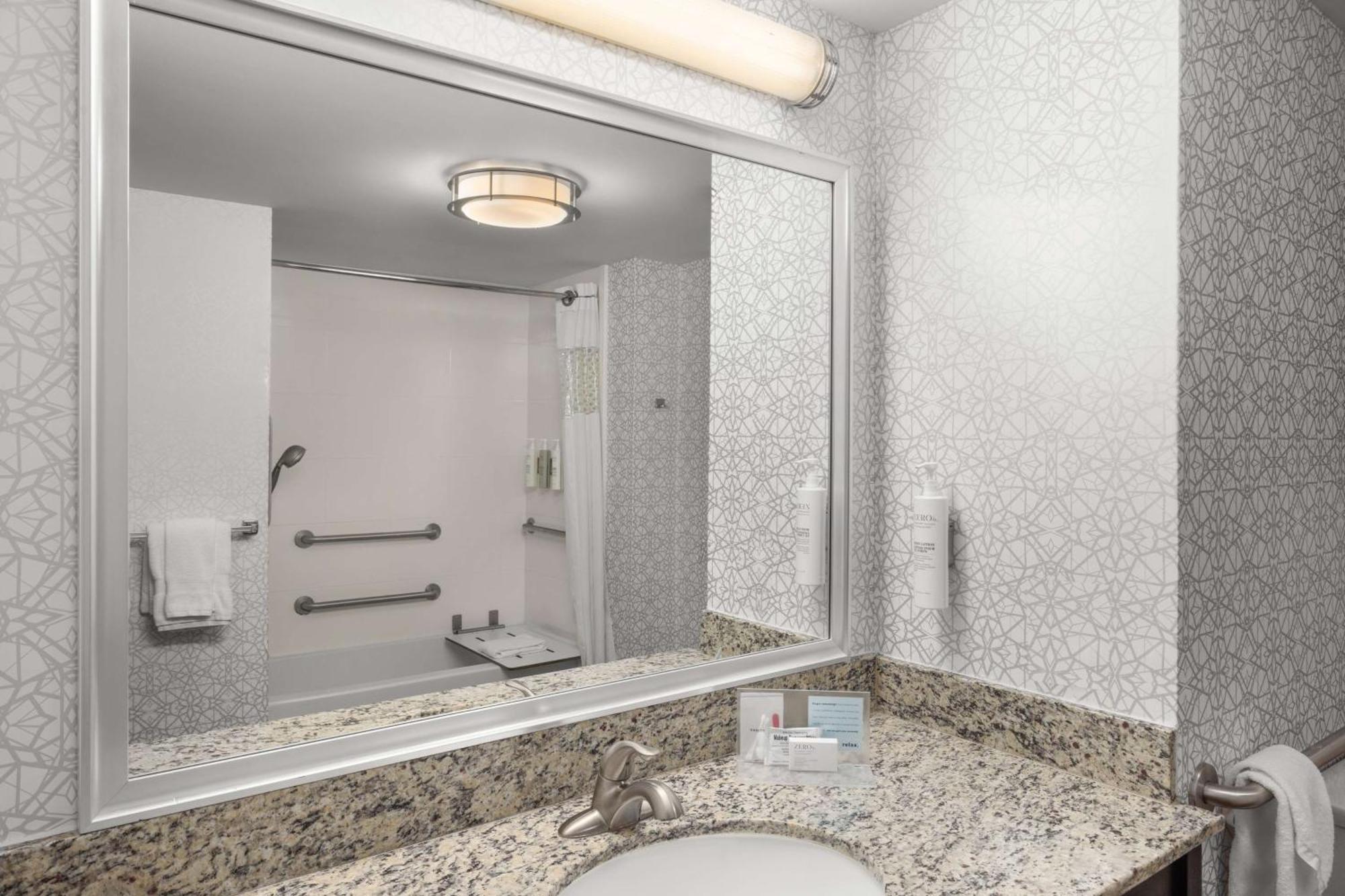 Hampton Inn & Suites Douglas Bagian luar foto