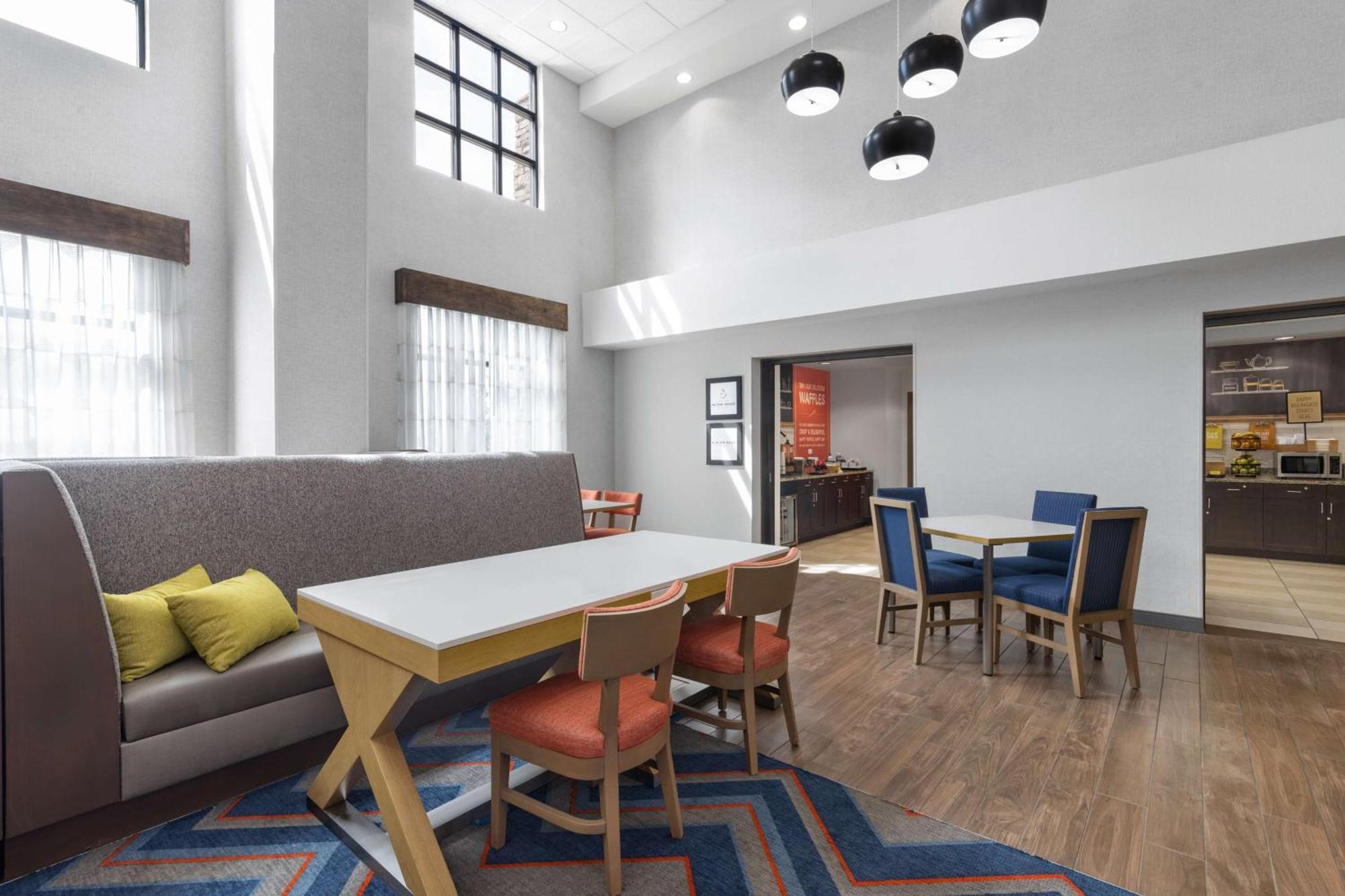Hampton Inn & Suites Douglas Bagian luar foto